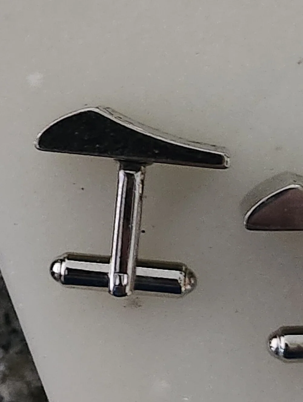 Vtg Hickok Silver Tone Curved Rectangular Engraved Leaf Detailing Cufflinks